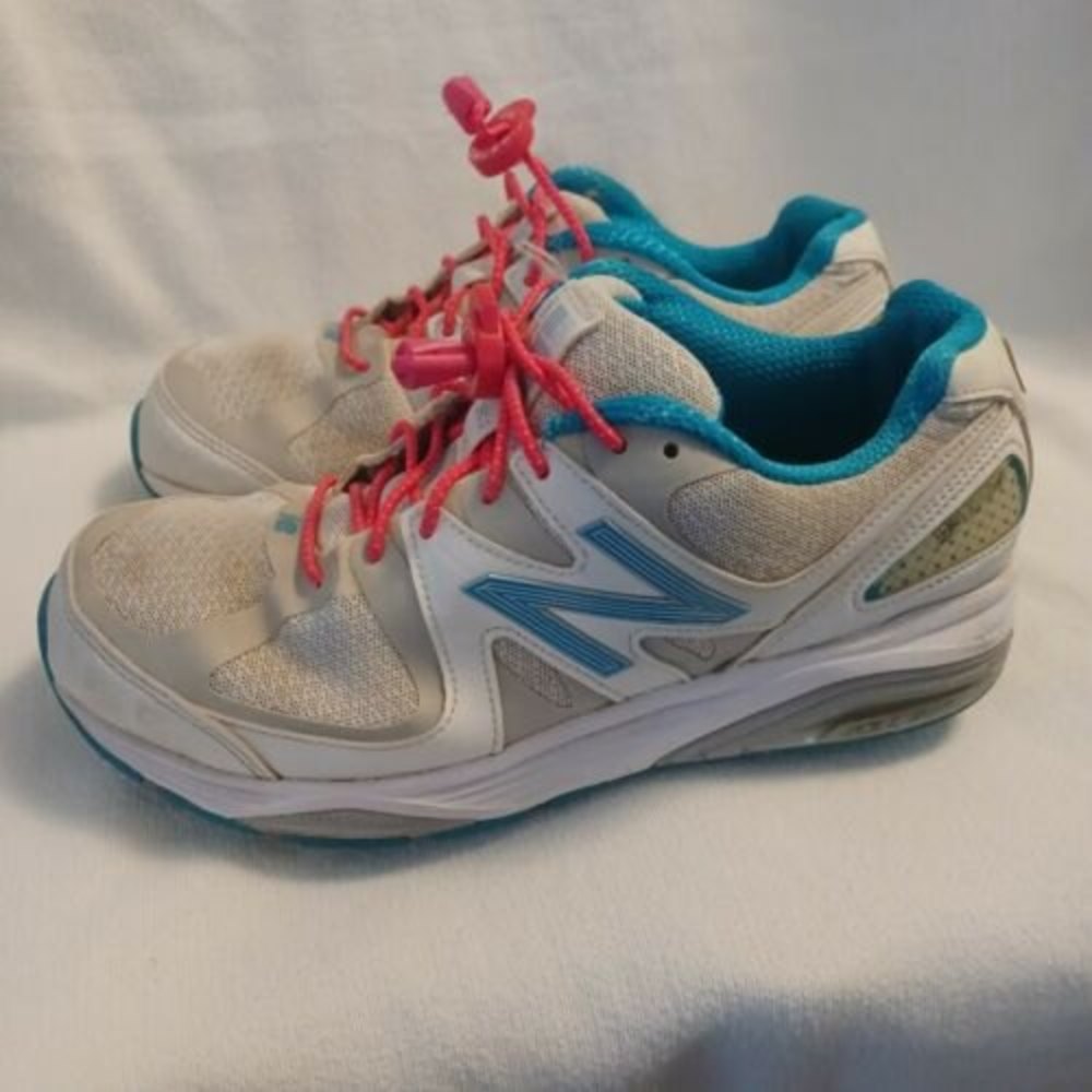 New Balance 1540 V2 W1540WB2 White Blue Running Shoes Lace Up Size 7.5